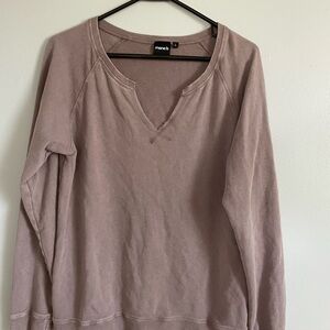 Mono B Women's Dusty Pink V-Neck Sweatshirt size large